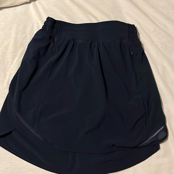 Navy Lululemon Hottie Hot Skort Size 4 - Picture 1 of 3